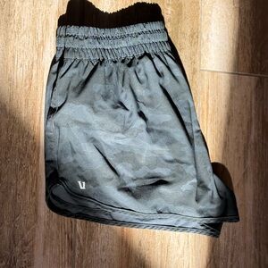 medium size vuori shorts